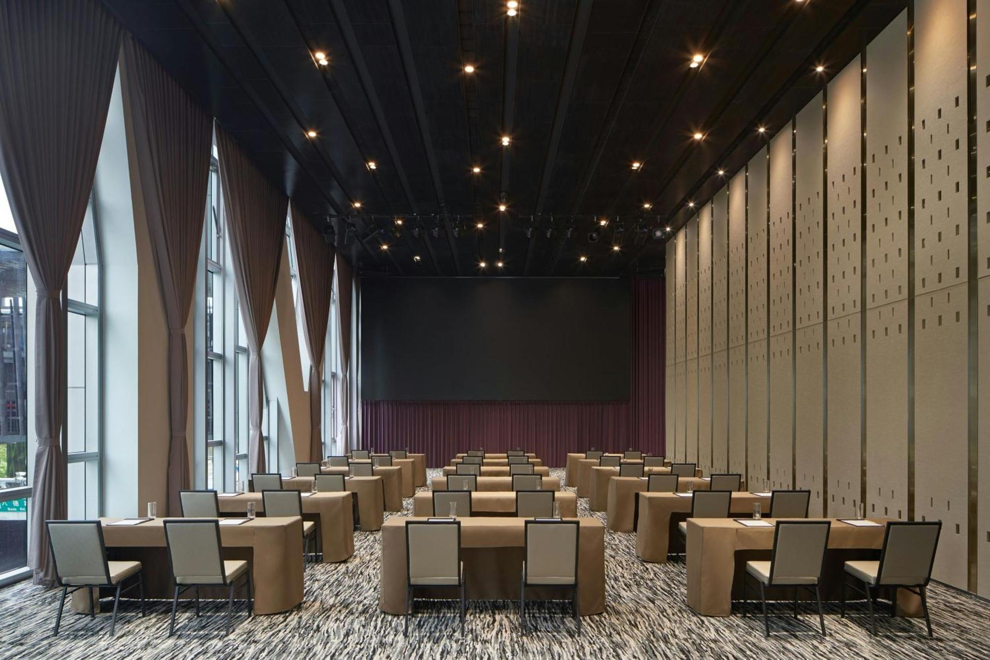 林口亚昕福朋喜来登酒店 林口区 外观 照片